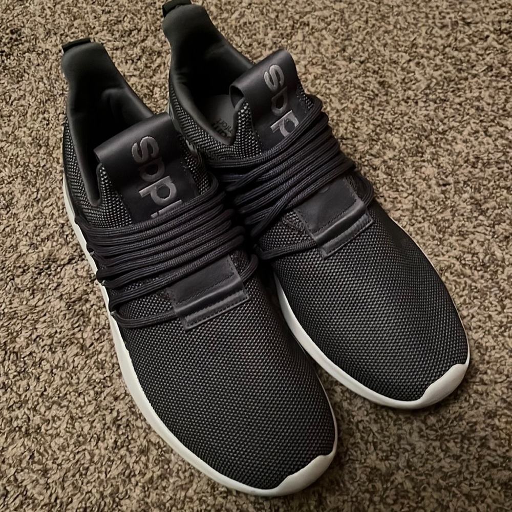Men’s adidas pro racer 3.0. Size 10